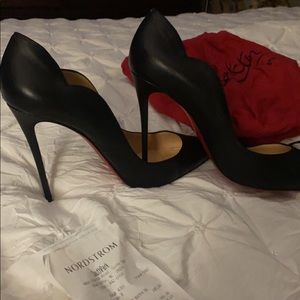 Authentic Christian Loubouton “Hot Chick” 4.5 inch Stilettos